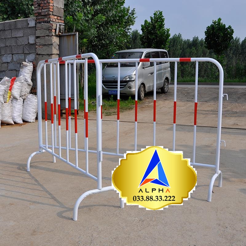 Hàng rào kiểm soát đám đông khổ 1,2m X 2m có sẵn giá tốt tại Hà Nội