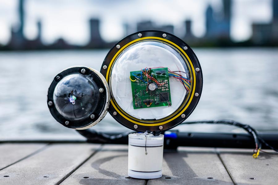 Nghiên cứu và chế tạo thành công camera dưới nước không cần pin